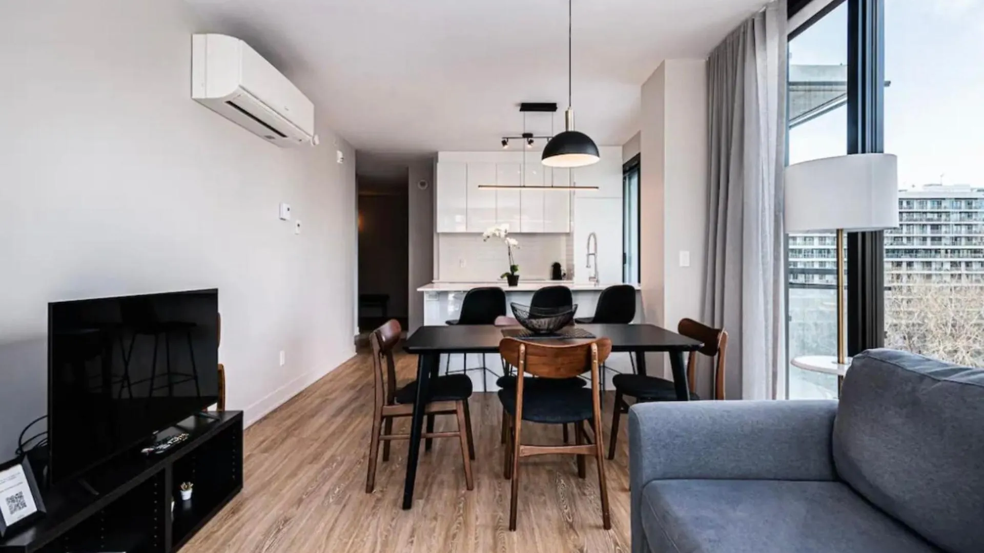 Luxurious Apartment Great View Montreal Canada