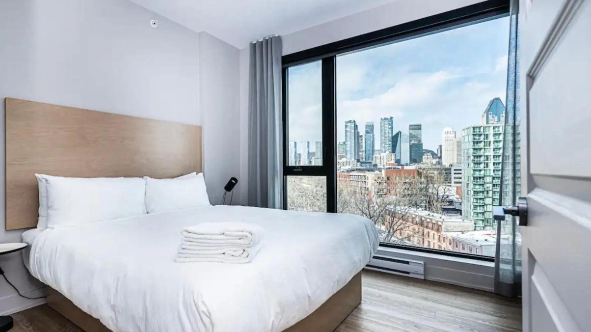 Апарт-отель Luxurious Apartment Great View Montreal Canada Канада